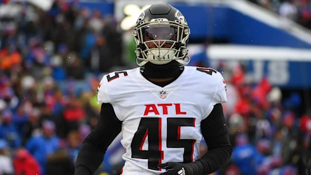 Deion Jones